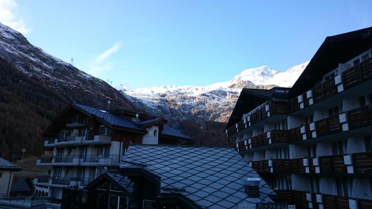 Hotel Burgener Saas Fee Oda fotoğraf